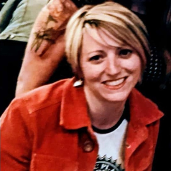 Meet your Posher, Amy - Picture 1 of 1